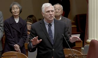 California Sen. Thomas Umberg speaks on the Senate floor.
